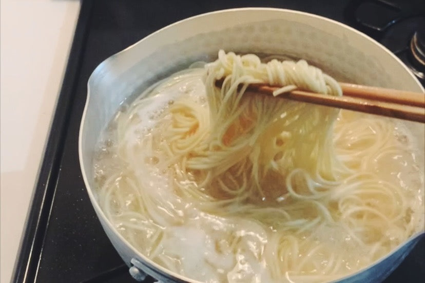 Make your bowl of ramen at home. Boil the ramen noodles for 3-5 minutes until the noodles are soften. Drain the noodles for later use.